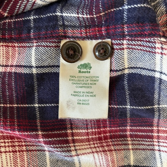 ROOTS Men's Size Large Flannel Button Down Blue Red Plaid Gorpcore Outdoors Warm - Picture 12 of 13